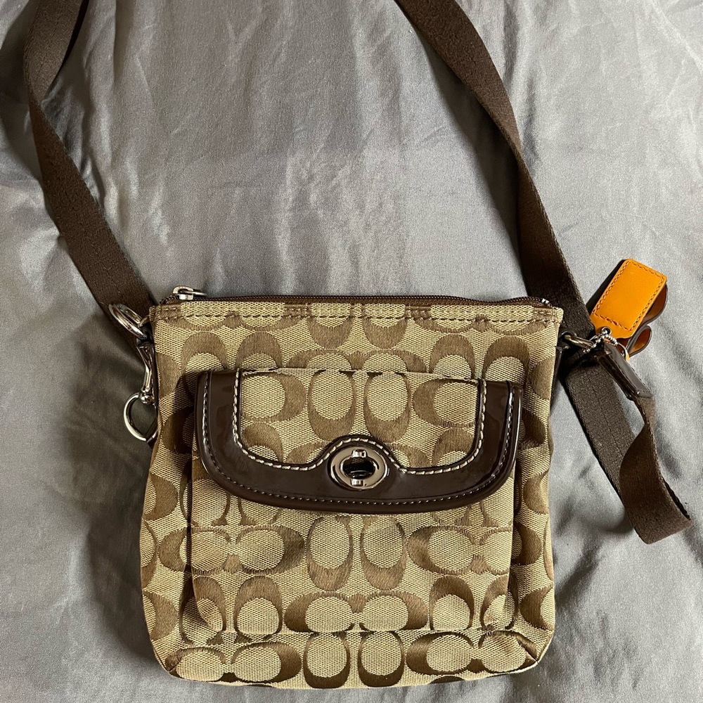 Coach Crossbody Authentic